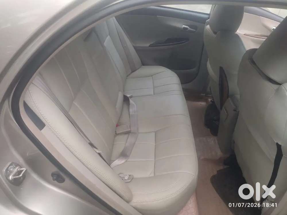 Toyota Corolla Altis 2013