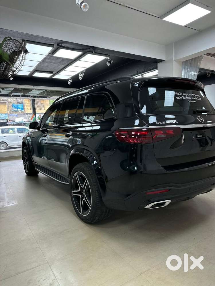 Mercedes-benz Gls 2025  Amg Line Diesel 3000 Km Driven