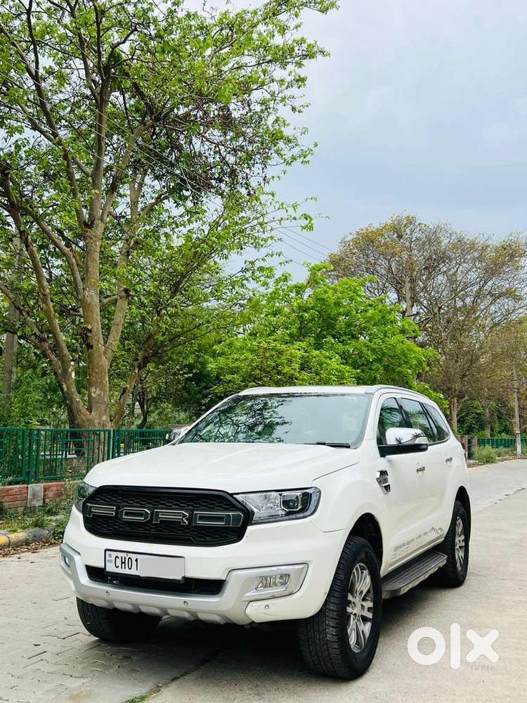 Ford Endeavour 3.2 Titanium Plus 4x4 At, 2017