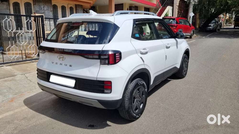 Hyundai Venue 1.2 S (o), 2025, Petrol