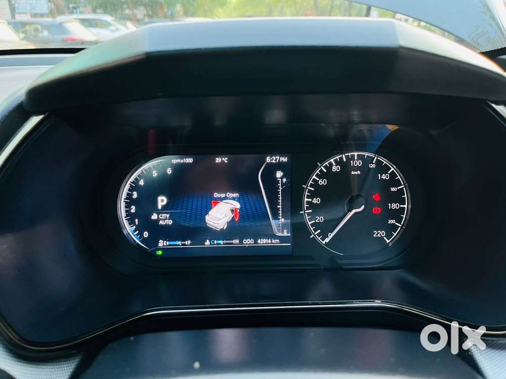 Tata Harrier 2.0 Xza Sunroof Dark Edition, 2022, Diesel
