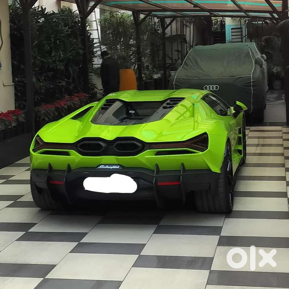Lamborghini Revuelto Standard, 2026, Petrol