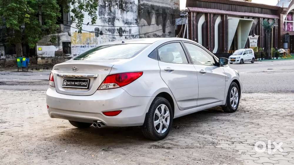Hyundai Verna 1.6 Ex Vtvt, 2012, Petrol