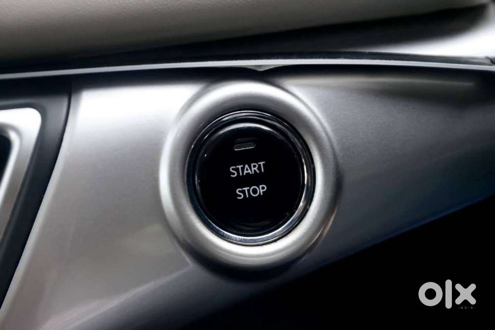 Mahindra Xuv700 2.2 Ax 7 Diesel At Luxury Pack Str Awd, 2023, Diesel