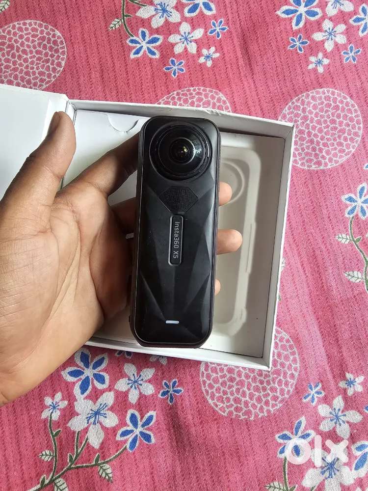 Insta 360 X5