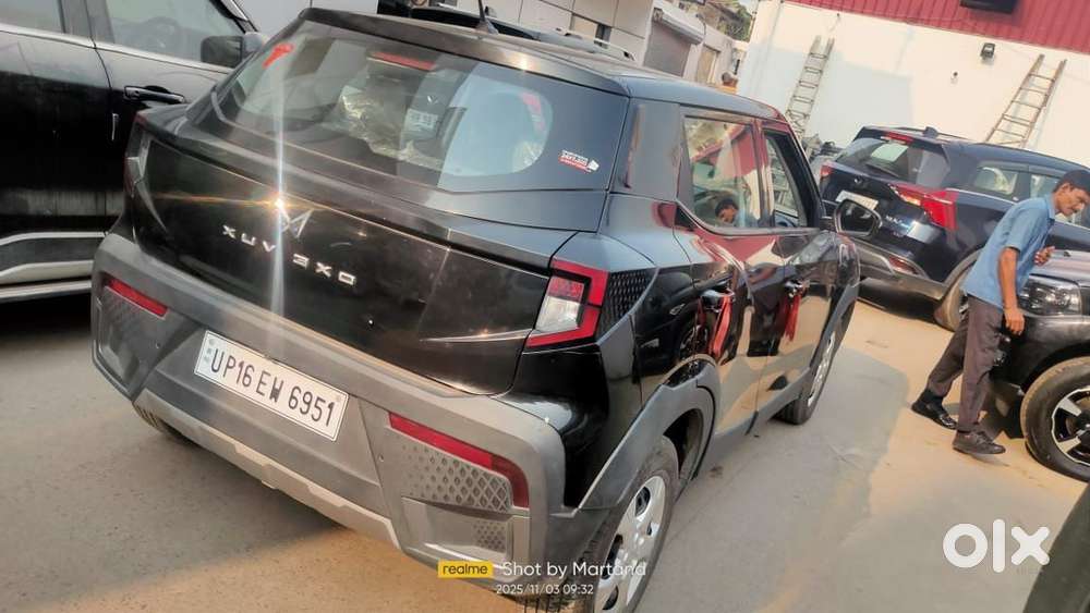 Mahindra Xuv 3xo Petrol 2025