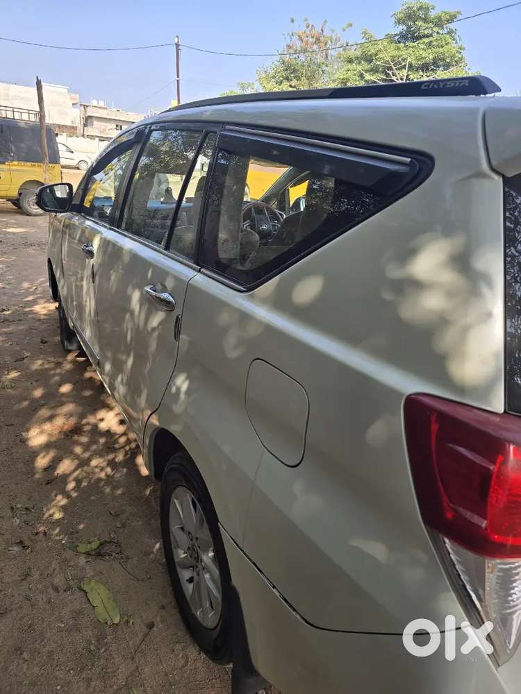 Toyota Innova Crysta 2018 Diesel 120000 Km Driven