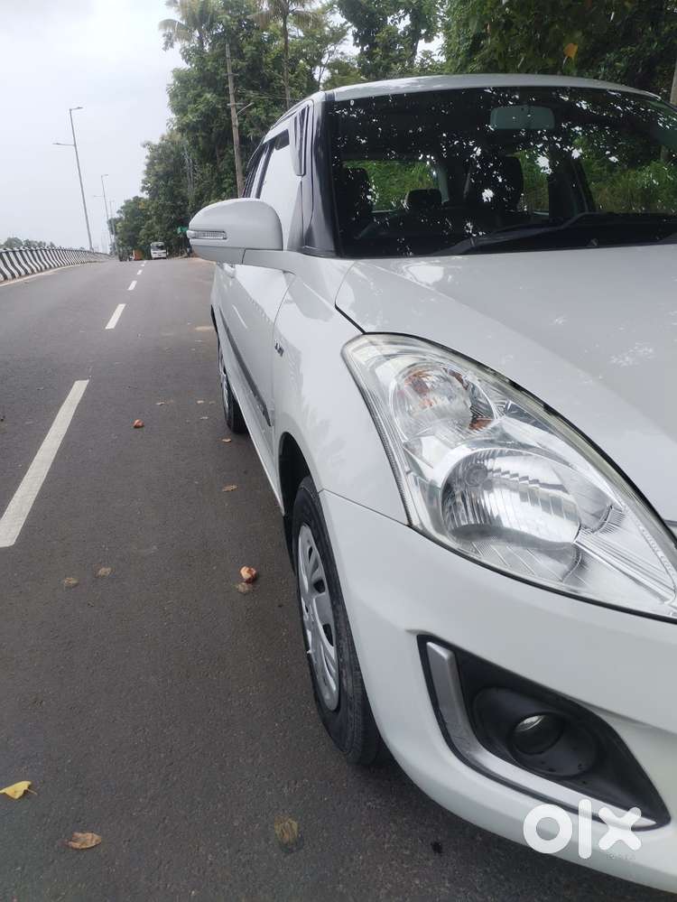Maruti Suzuki Swift Vxi 1.2 Abs Bs-iv, 2016, Petrol