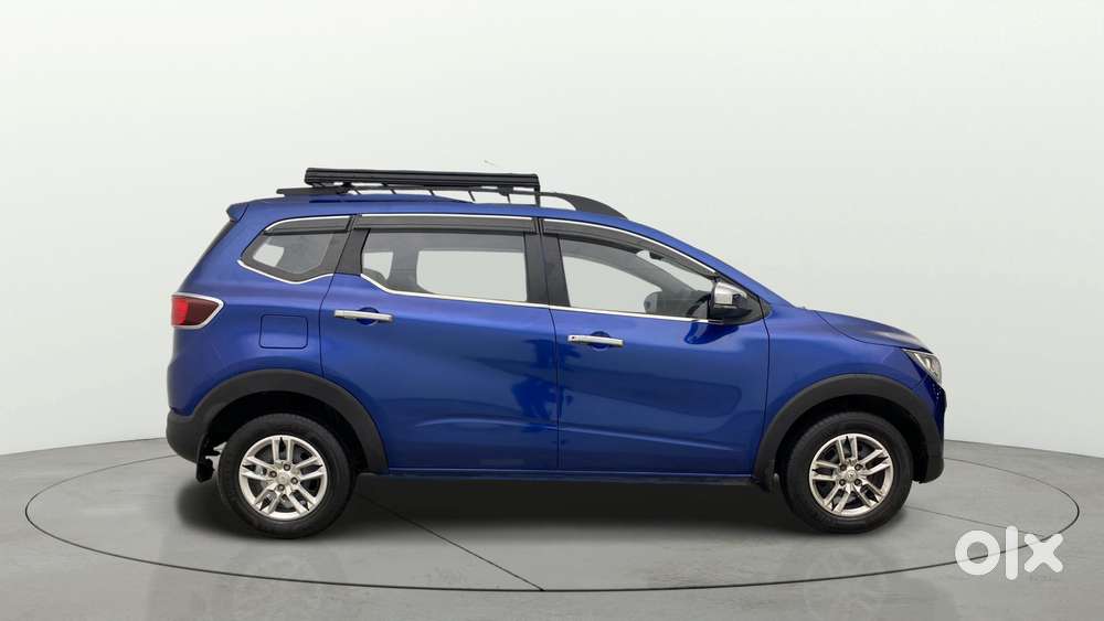 Renault Triber Rxt, 2023, Petrol