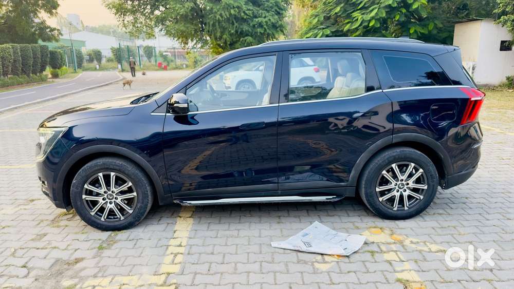 Mahindra Xuv700 2.2 Ax 7 Diesel At Luxury Pack Str Awd, 2022, Diesel