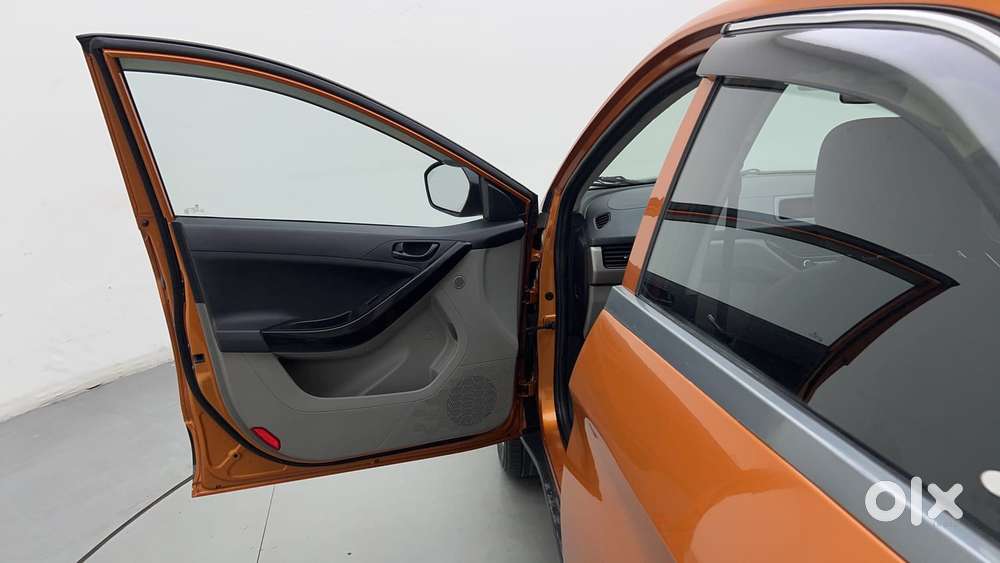 Tata Nexon 1.2 Revotron Xma Amt, 2019, Petrol