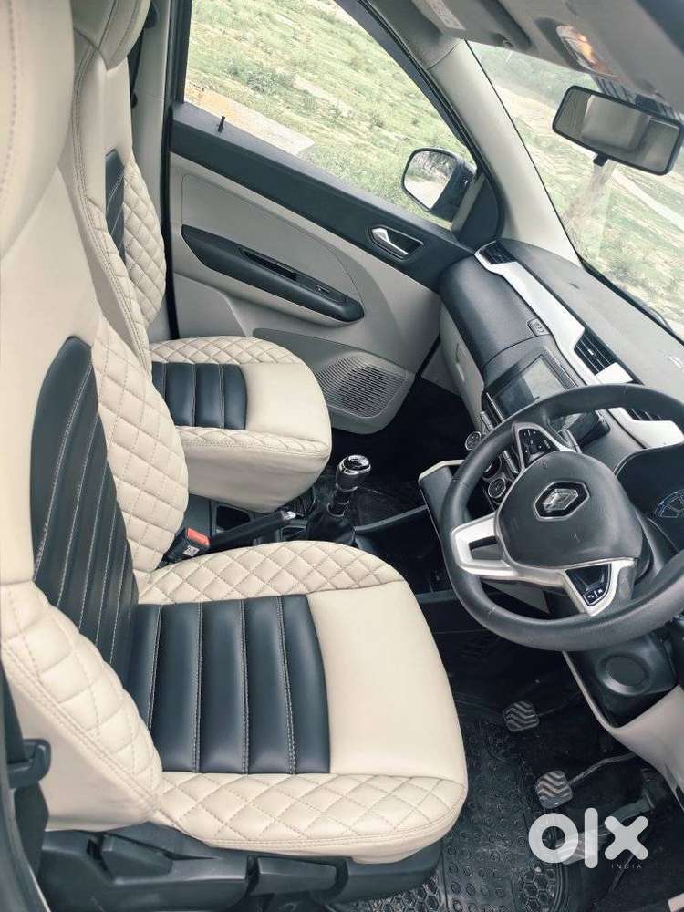 Renault Triber Rxz, 2022, Petrol