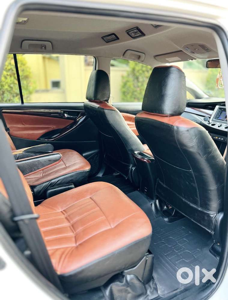 Toyota Innova Crysta 2.8 Gx At, 2017, Diesel