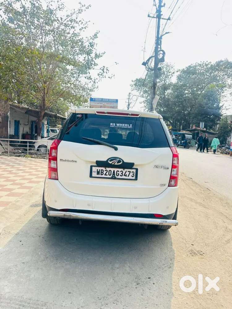 Mahindra Xuv500 2015 Diesel 45000 Km Driven