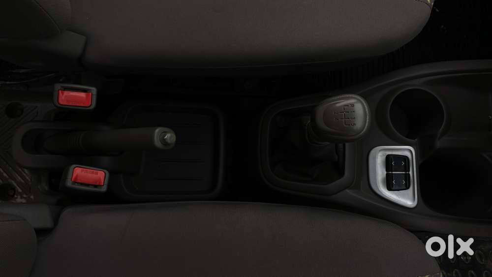 Datsun Redigo T Option, 2017, Petrol