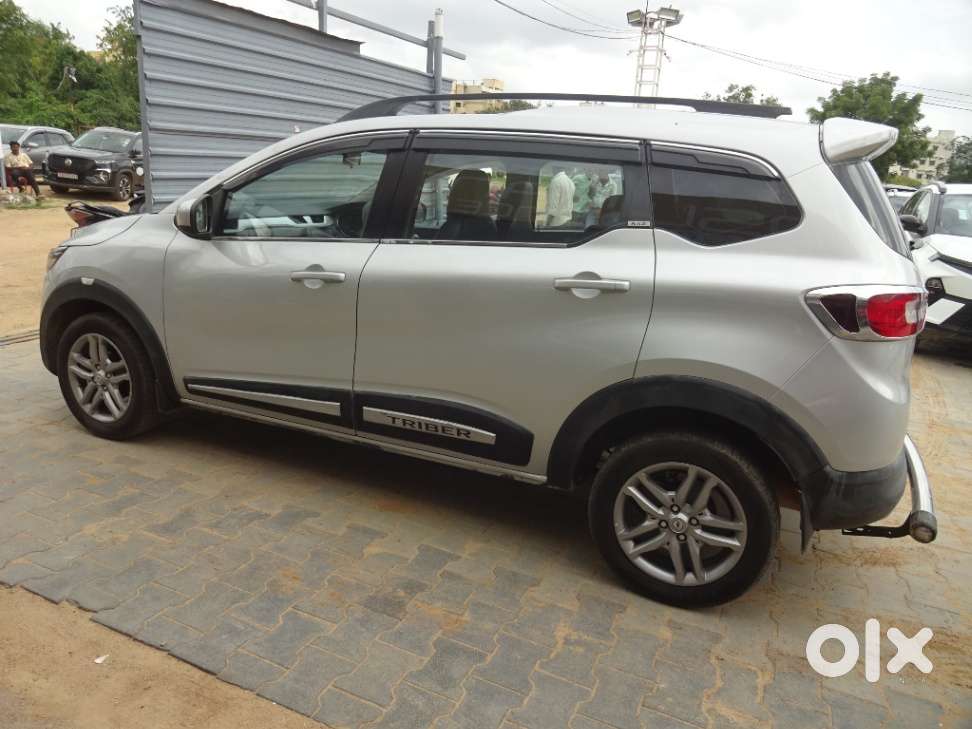 Renault Triber Rxz, 2020, Petrol