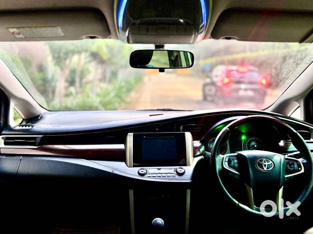Toyota Innova Crysta 2.4 V, 2017, Diesel