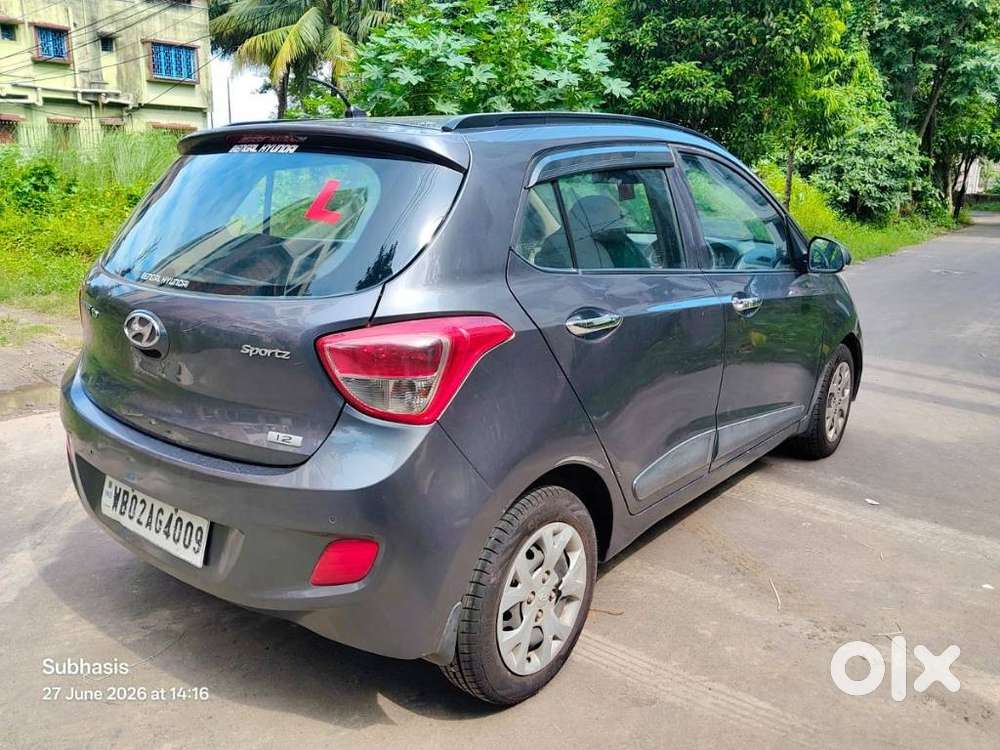 Hyundai Grand I10 Sportz, 2015, Petrol