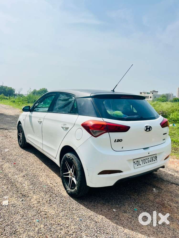 Hyundai I20 2015 Cng & Hybrids 65000 Km Driven