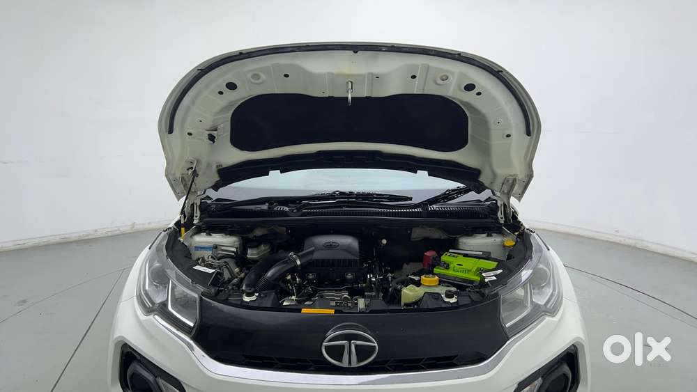 Tata Nexon 1.2 Revotron Xma Amt (s), 2022, Petrol
