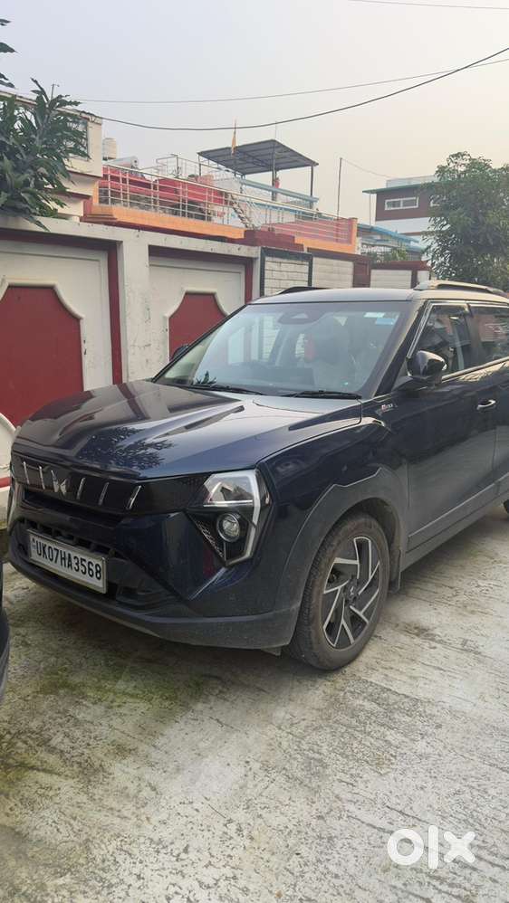 Mahindra Xuv 3xo 2025 Petrol 11000 Km Driven