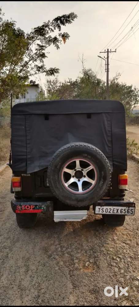 Mahindra Jeep Commander 750 2012