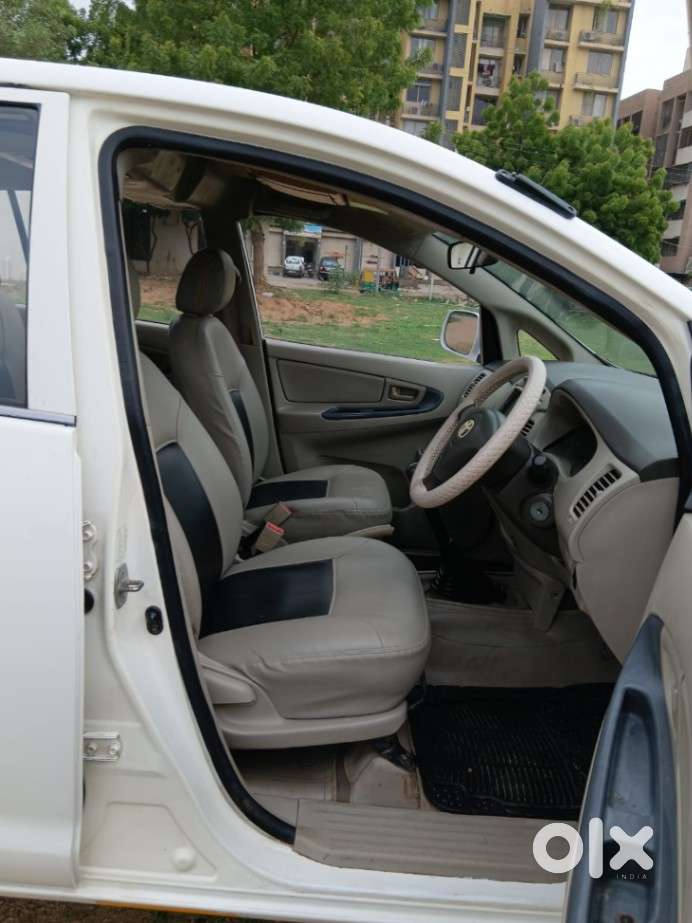 Toyota Innova 2.5 G (diesel) 7 Seater, 2014, Diesel