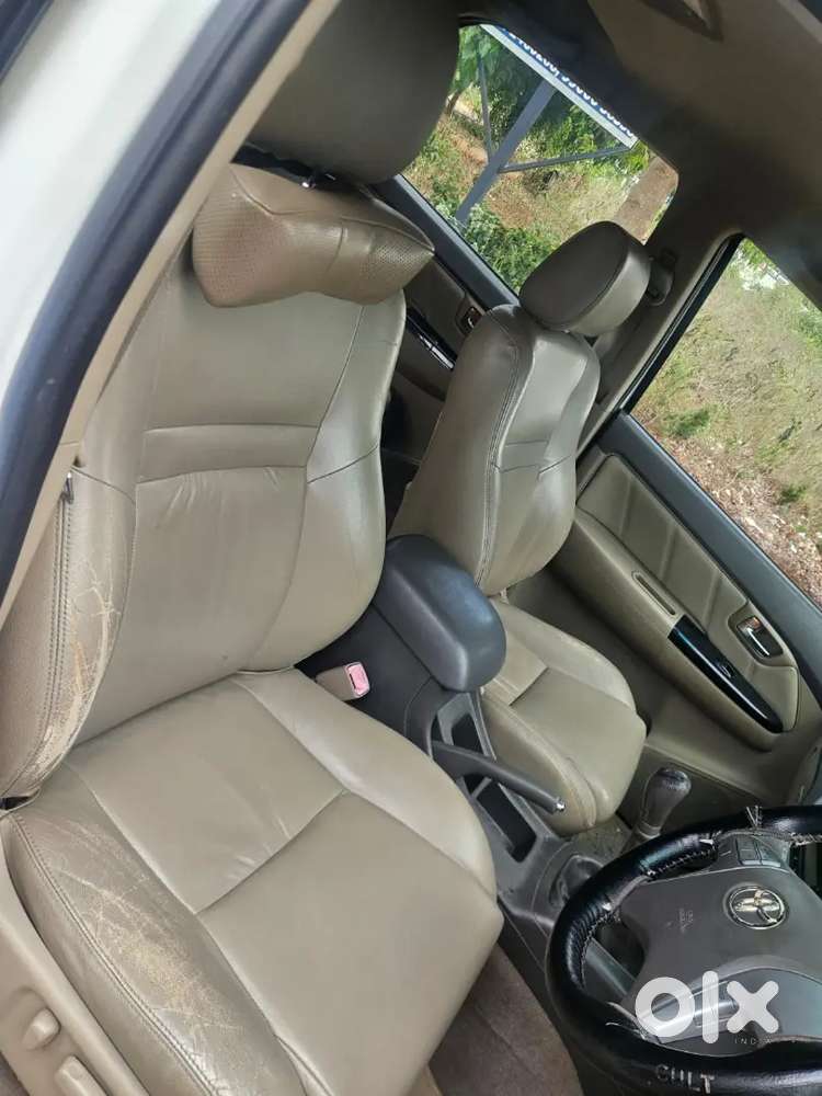 Toyota Fortuner 2012 Diesel, Manual Transmission