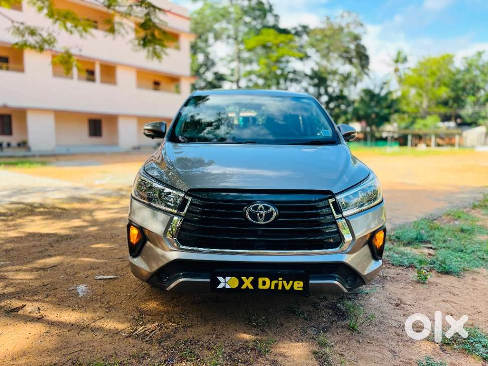 Toyota Innova Crysta [2020-ongoing] 2.4 Gx At 8 Str, 2021, Diesel