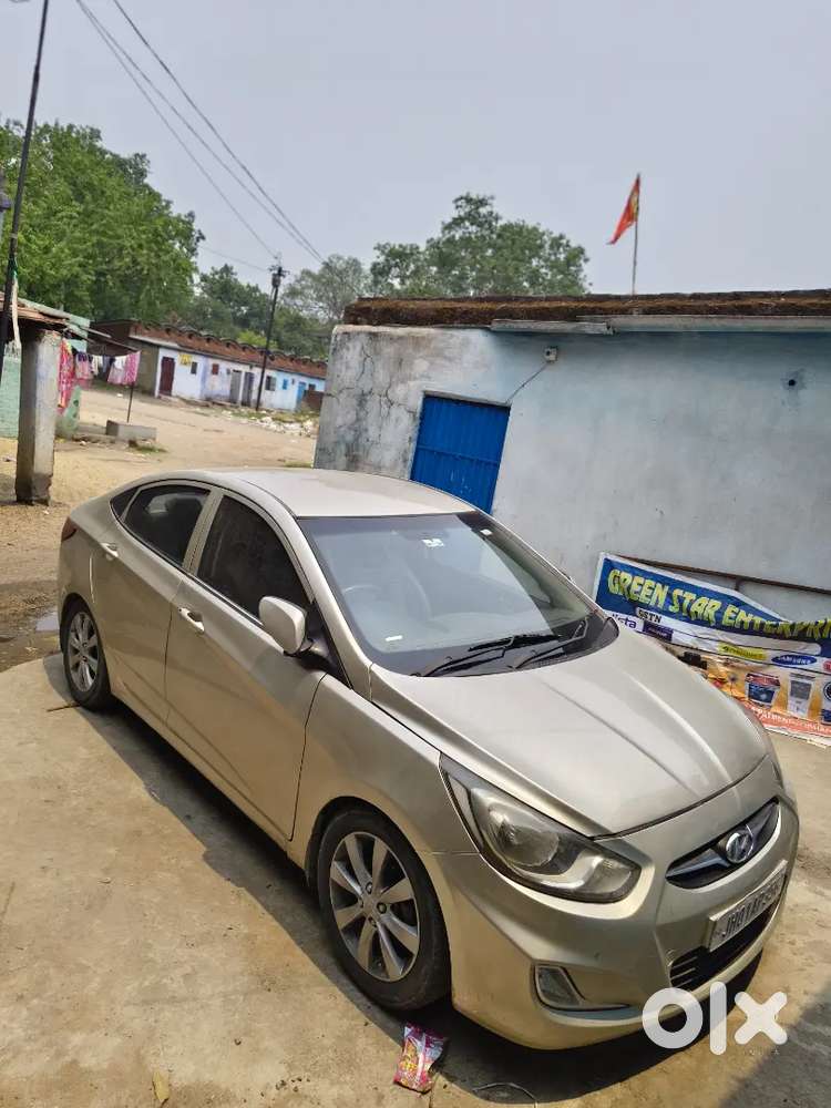 Hyundai New Verna 2011
