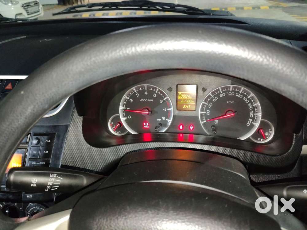 Maruti Suzuki Swift Vvt Vxi, 2016, Petrol