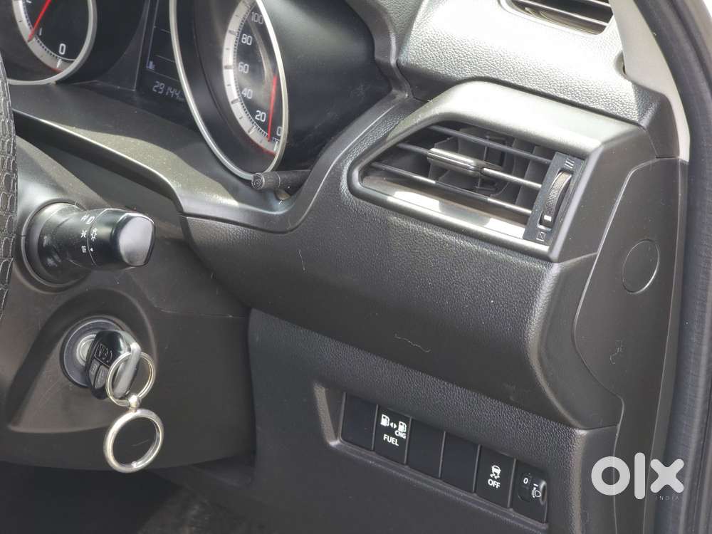Maruti Suzuki Swift Vxi Cng, 2023, Cng & Hybrids