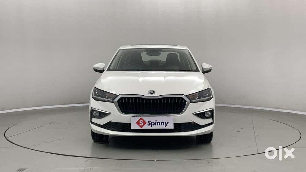 Skoda Slavia Style 1.0l Tsi Mt, 2022, Petrol