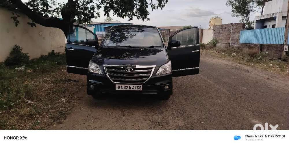 Toyota Innova 2010