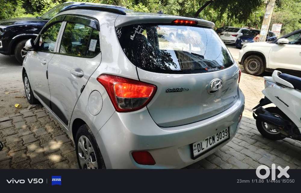 Hyundai Grand I10 Sportz, 2016, Petrol