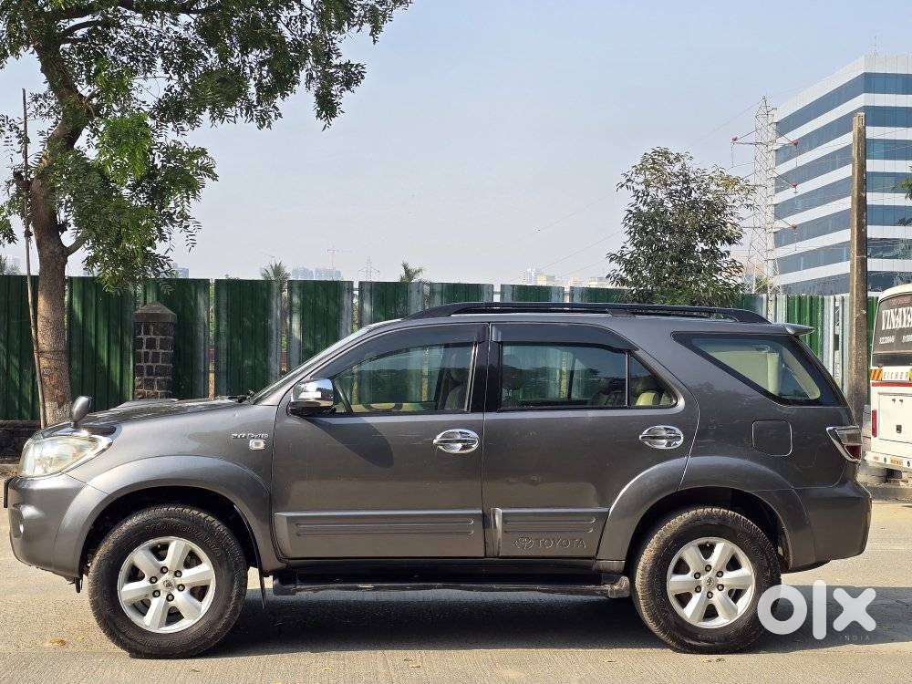 Toyota Fortuner 3.0 4x4 Manual, 2011, Diesel