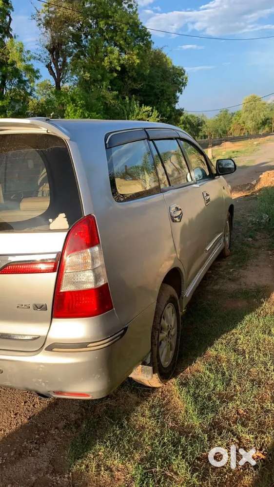 Innova 2014 Registered Best Condition