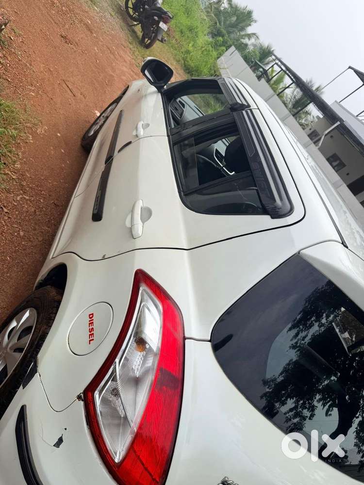 Swift Maruti Suzuki 2012 Year