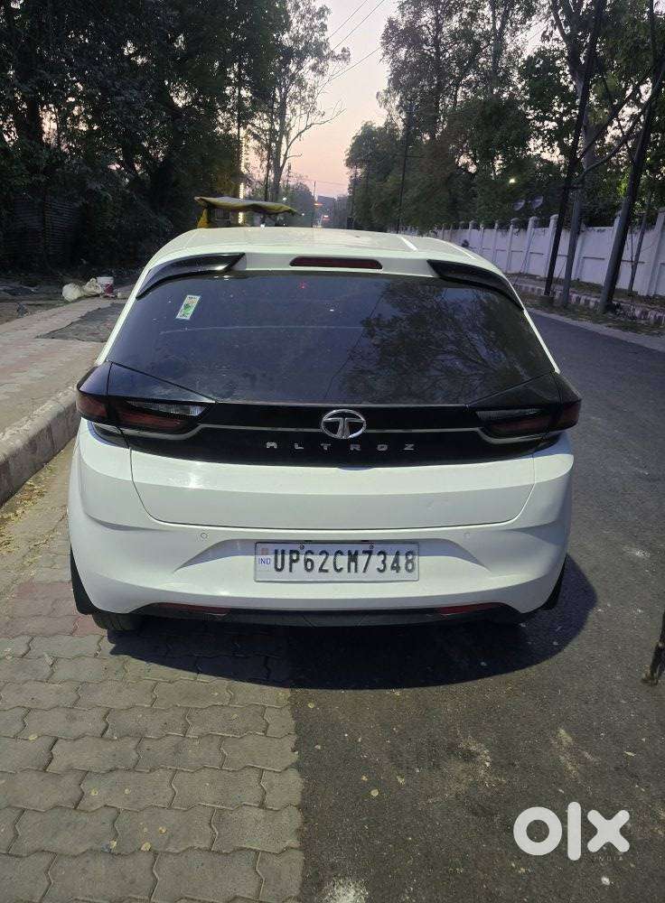 Tata Altroz 1.2 Xe, 2022, Petrol