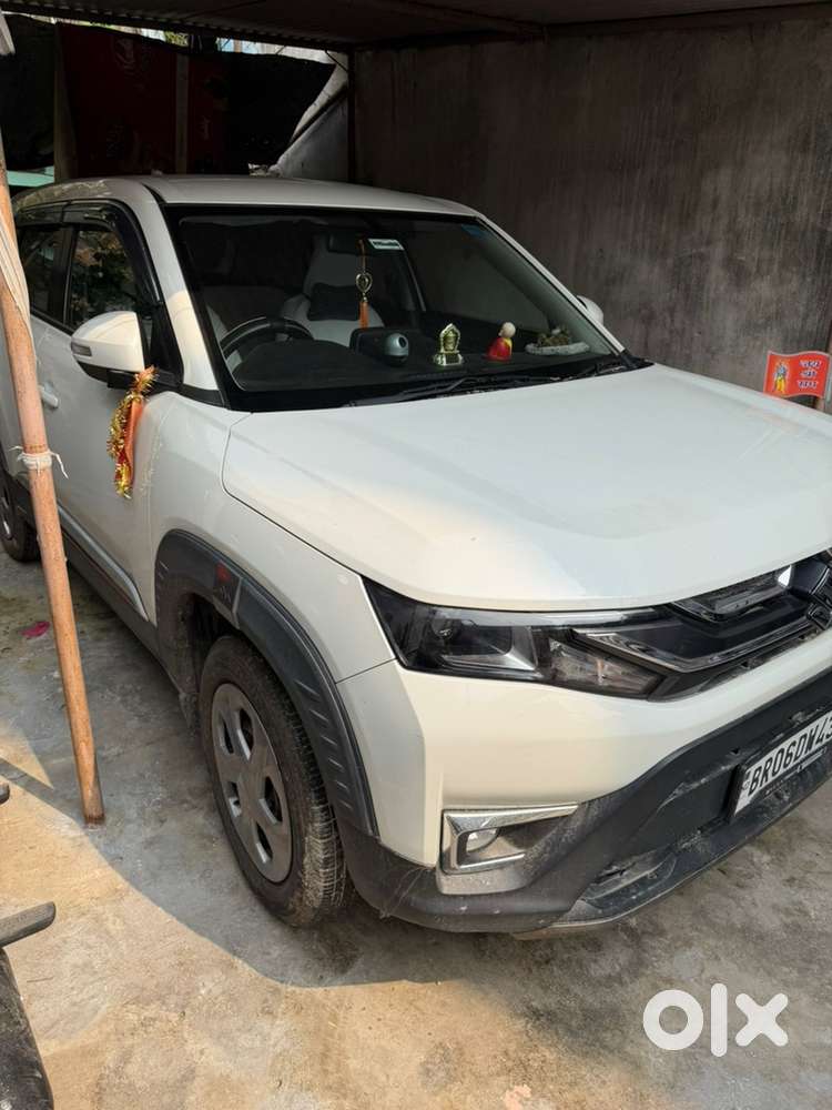 Maruti Brezza Lxi 2025 Petrol Brand New Condition