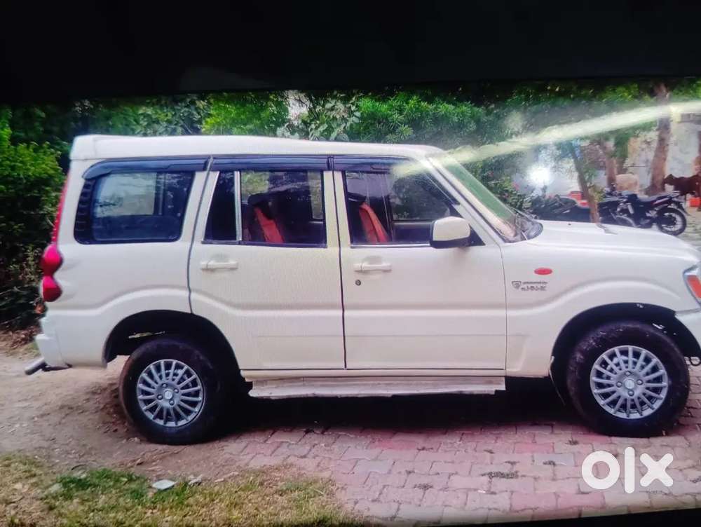 Mahindra Scorpio Classic 2009 Diesel 150000 Km Driven