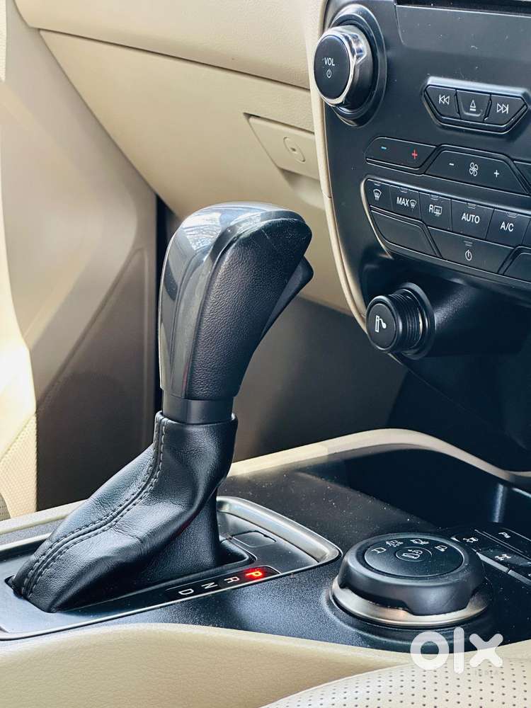 Ford Endeavour 3.2 Titanium At 4x4, 2017, Diesel