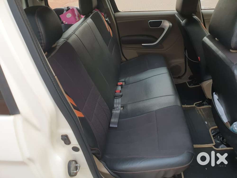 Mahindra Tuv 300 Mhawk100 T8, 2016, Diesel