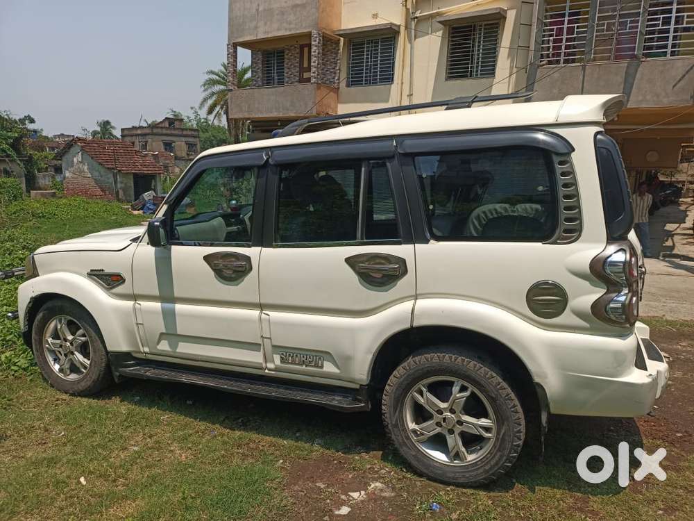 Mahindra Scorpio S10, 2015, Diesel