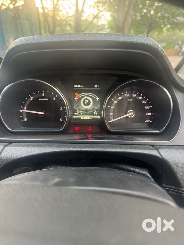 2018 Tata Hexa Xta Top-end Automatic 6 Seater
