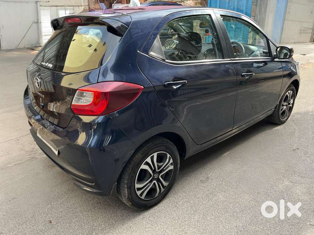 Tata Tiago 1.2 Revotron Xt (o), 2022, Petrol