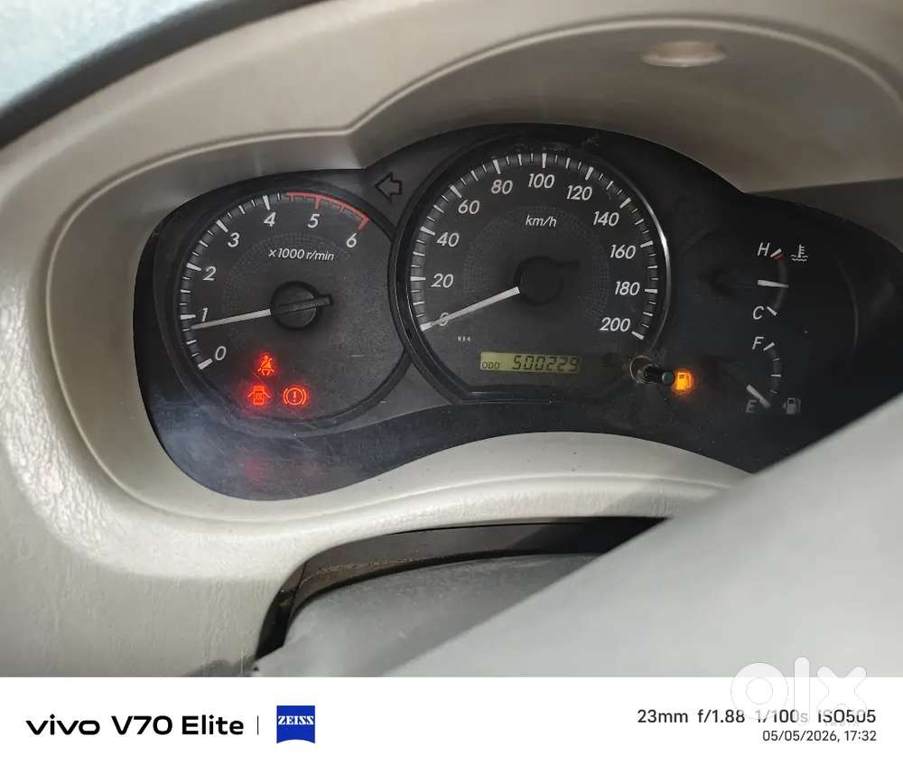 Toyota Innova 2012 Diesel 500000 Km Driven