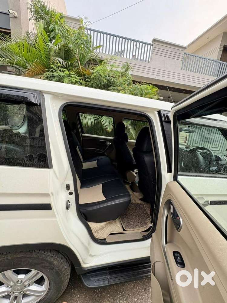 Mahindra Bolero Neo