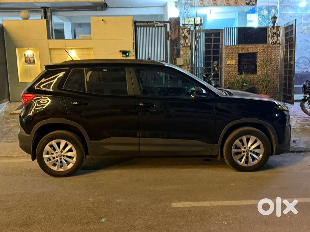 Skoda Kylaq Signature Petrol 2025