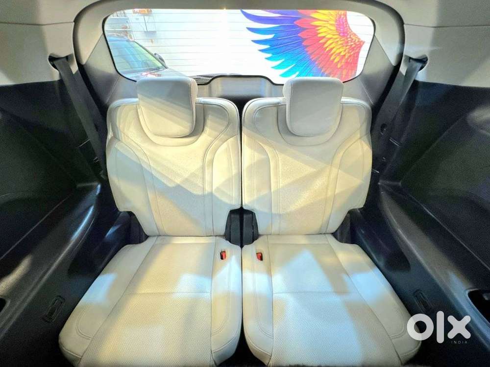 Mahindra Xuv700 2.2 Ax 7 Diesel At Luxury Pack Str Awd, 2023, Diesel
